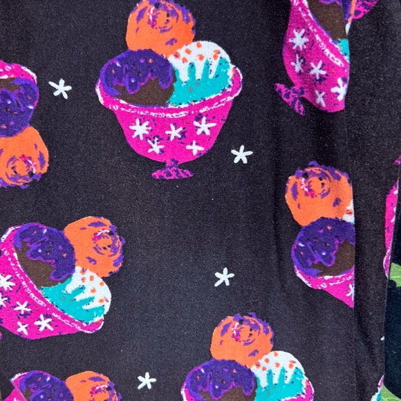 LuLaRoe fun colorful leggings - Christmas, Halloween, ice cream/summer bundle - Picture 2 of 8